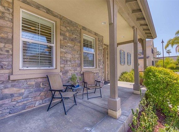 4th image of 3327 S Alton Ct