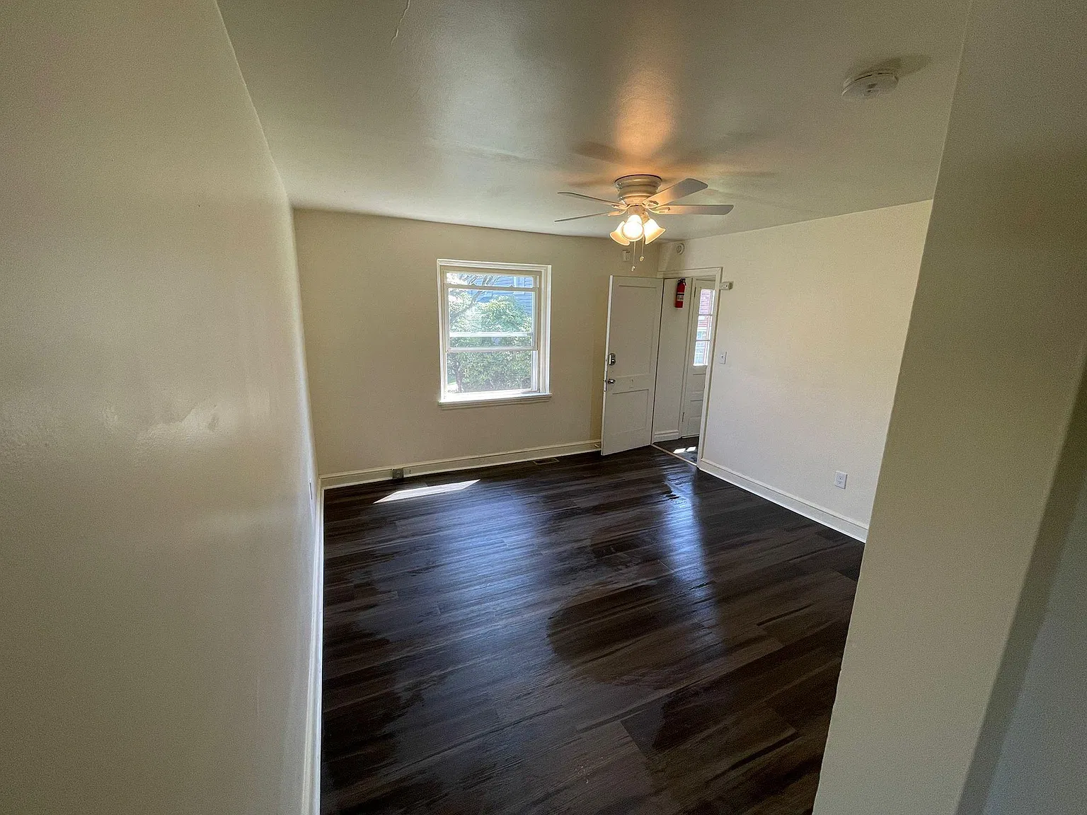 1223 Olive St — Photo 4