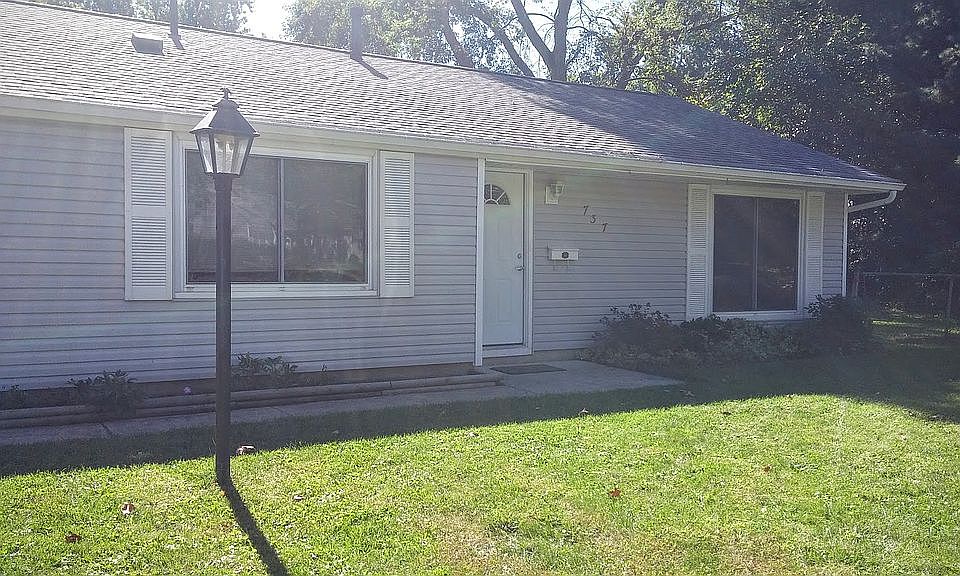 1st image of 737 Andrew Ave