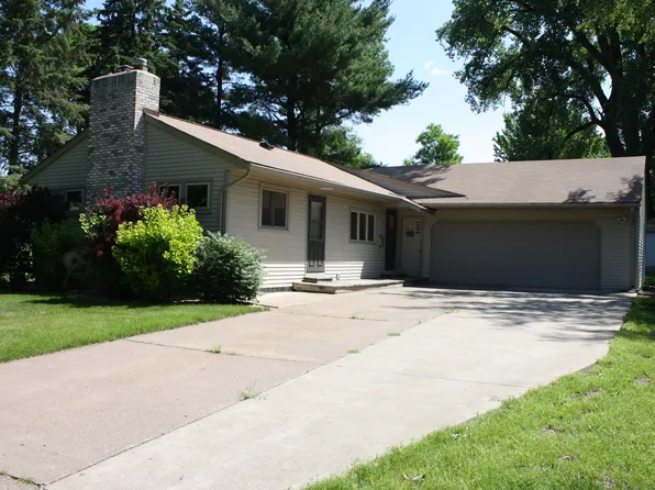 100 9th St SW, Pine City, MN 55063