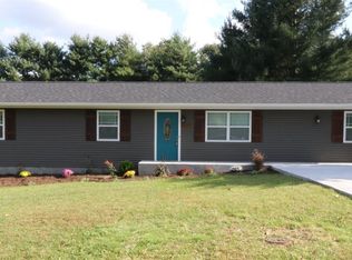 470 Parker Memorial Dr, Olive Hill, KY 41164
