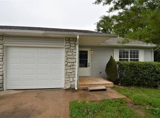 202 White Oak Dr NE #A, Gravette, AR 72736