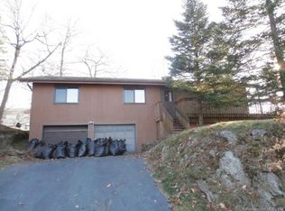 12 Willowledge Cir, Waterbury, CT 06704