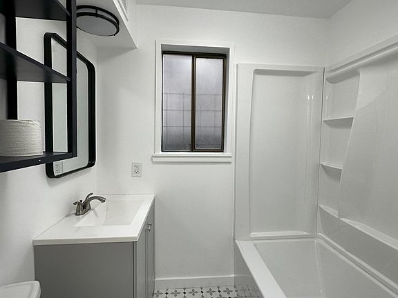 Newly remodeled bath