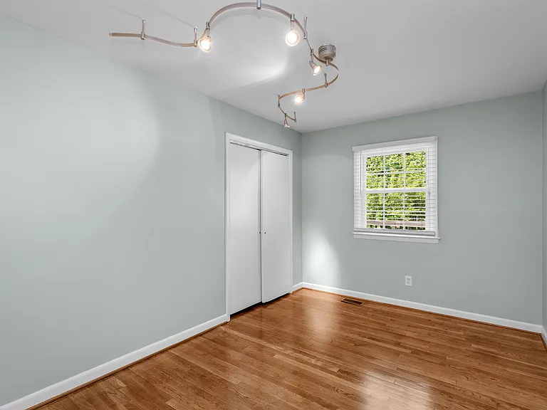 522 S 22nd Ave — Photo 25