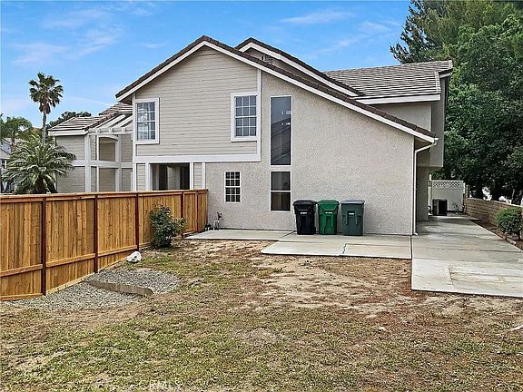 5th image of 3381 Amy Dr