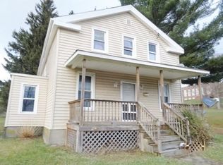 28 Main St, Randolph, NY 14772
