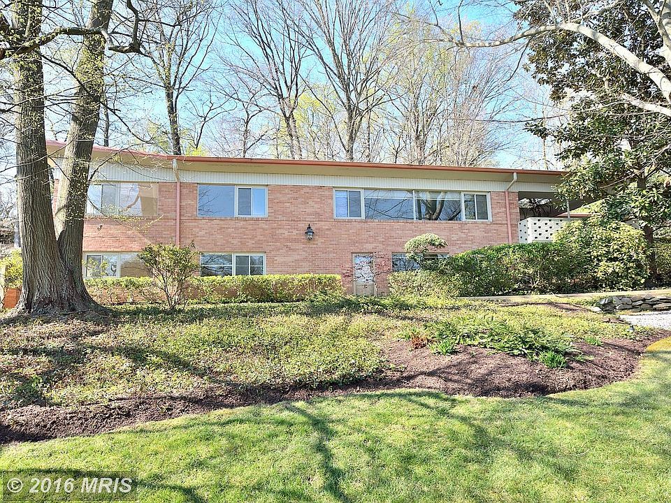 1st image of 6202 Waterway Dr