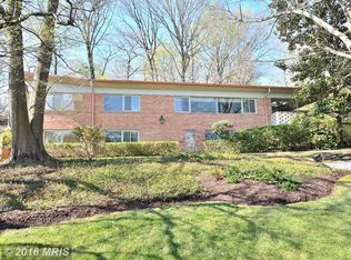 6202 Waterway Dr, Falls Church, VA 22044