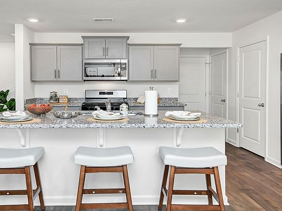 7th image of this home