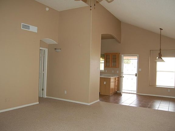 3rd image of 3645 Tierra Maya Dr