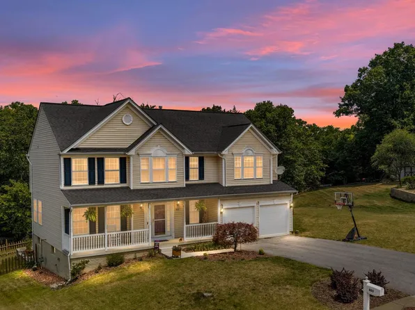 603 Crystal Ln, Strasburg, VA 22657