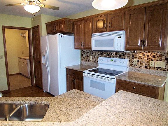 4th image of 5942 Herons Blvd #13