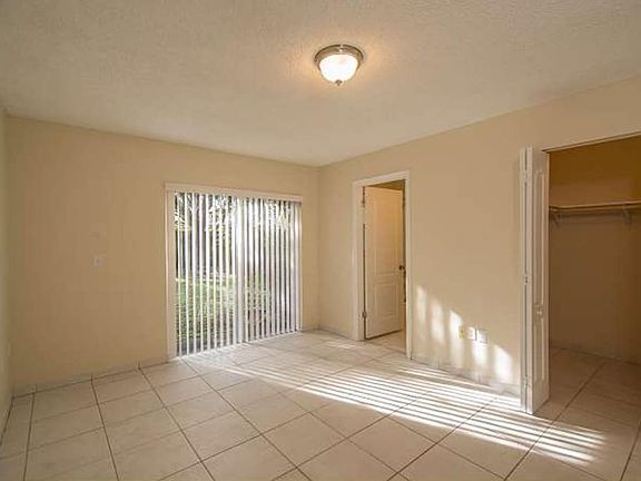 5th image of 21478 SW 88th Ave
