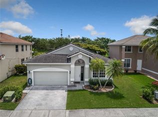1729 NW 162nd Ave, Pembroke Pines, FL 33028