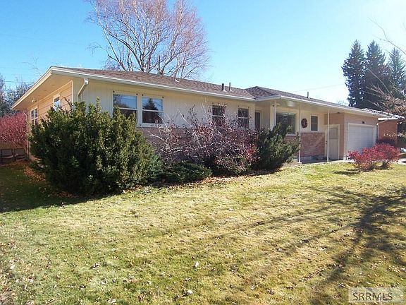 3rd image of 314 Redwood Dr