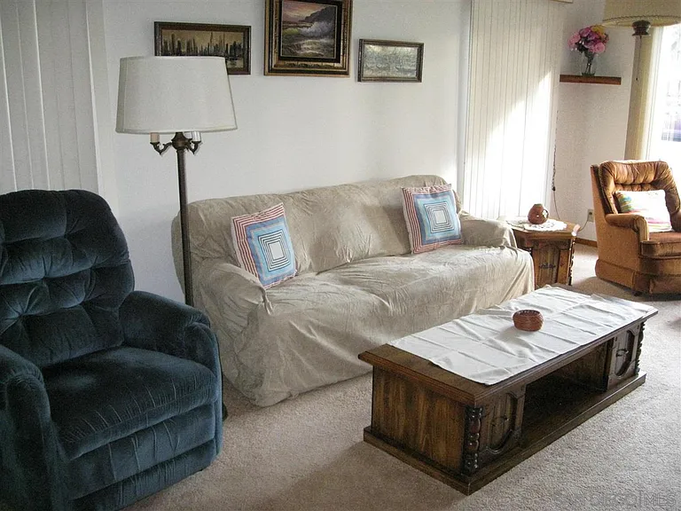 4211 Lafayette Pl — Photo 12