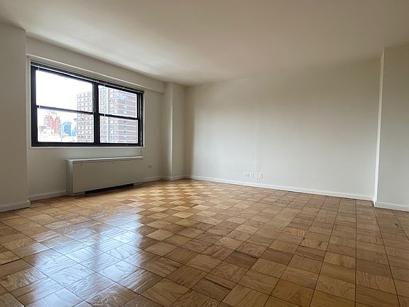 3rd image of 300 W 55th St APT 16A