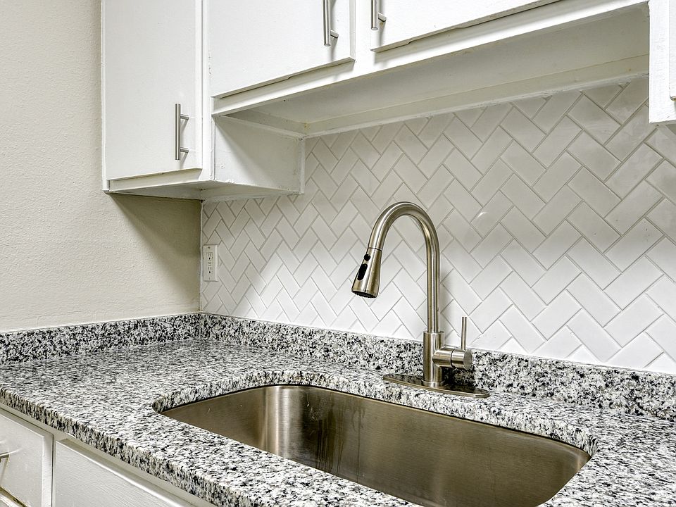 1st image of 737 W Mayfield Blvd APT 502