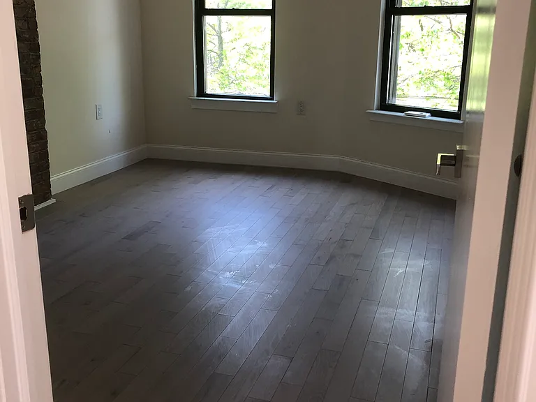 67 Dahlgren Pl #2 — Photo 8