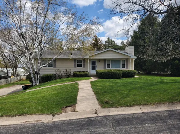 1213 Arndt STREET, Fort Atkinson, WI 53538
