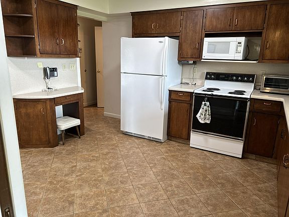 5th image of 8887 Galbraith Rd