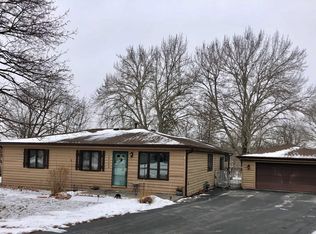 25146 W Newberry Ln, Lake Villa, IL 60046