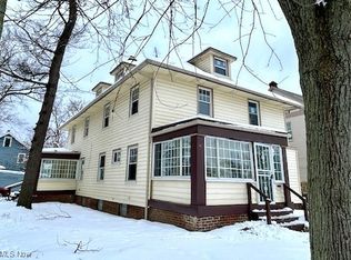 3331 Cedarbrook Rd, Cleveland Heights, OH 44118