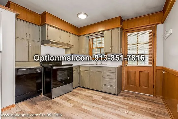8309 Santa Fe Ln — Photo 10