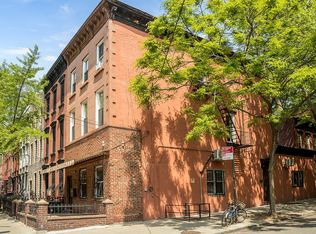527 Clinton St, Brooklyn, NY 11231