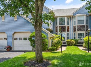 2B Surrey Ct, Monroe Township, NJ