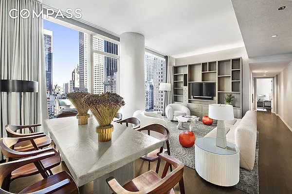 Rented by Compass | media 28