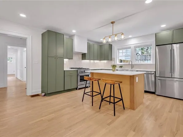 1004 Westmoor Dr NW, Atlanta, GA 30314
