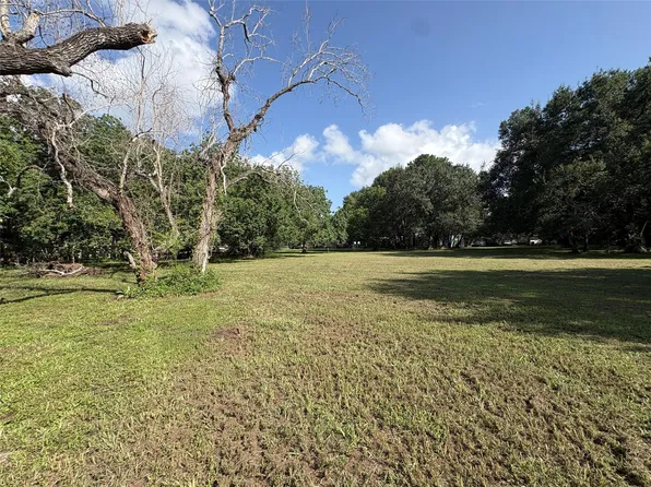 4407 Hiram Brandon Dr, Bay City, TX 77414