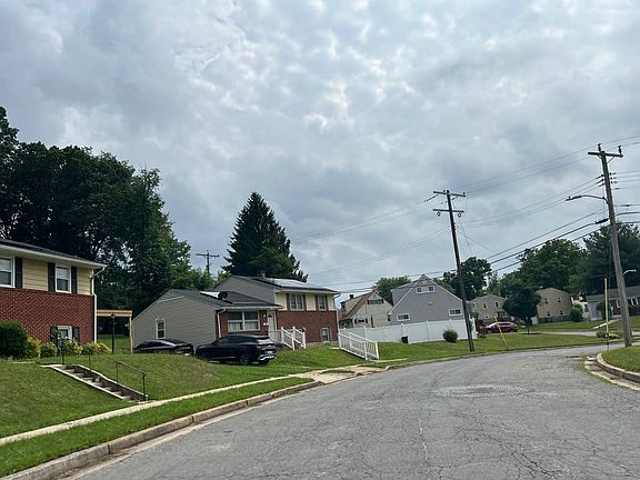 5th image of 3709 Valley Hill Dr