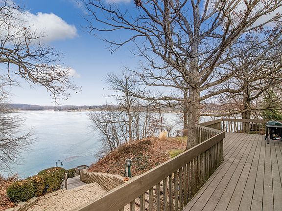 4th image of 1553 Lake Holiday Dr