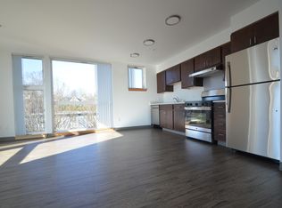 510 19th Ave E #402, Seattle, WA 98112