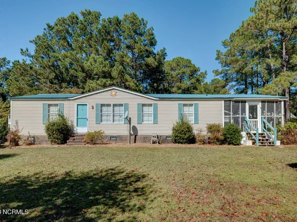 108 Pine Ridge Court, Hampstead, NC 28443