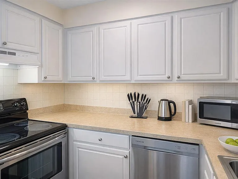 501 S Magnolia Ave #1 — Photo 4