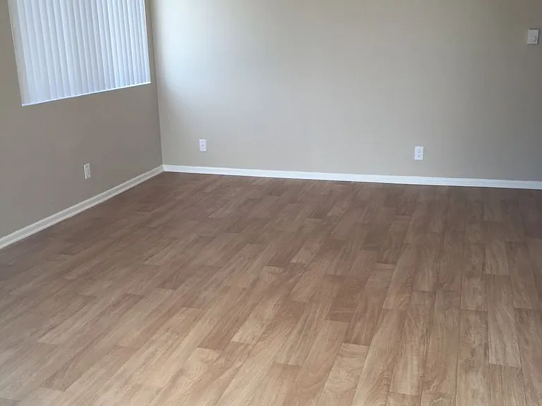 425 N Lime Ave — Photo 18