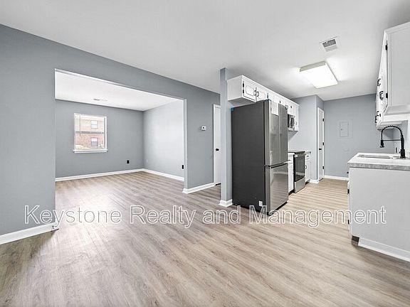 4th image of 1937 High St APT 1