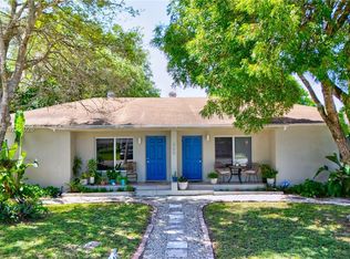 Tresulee, Miami, FL 33161
