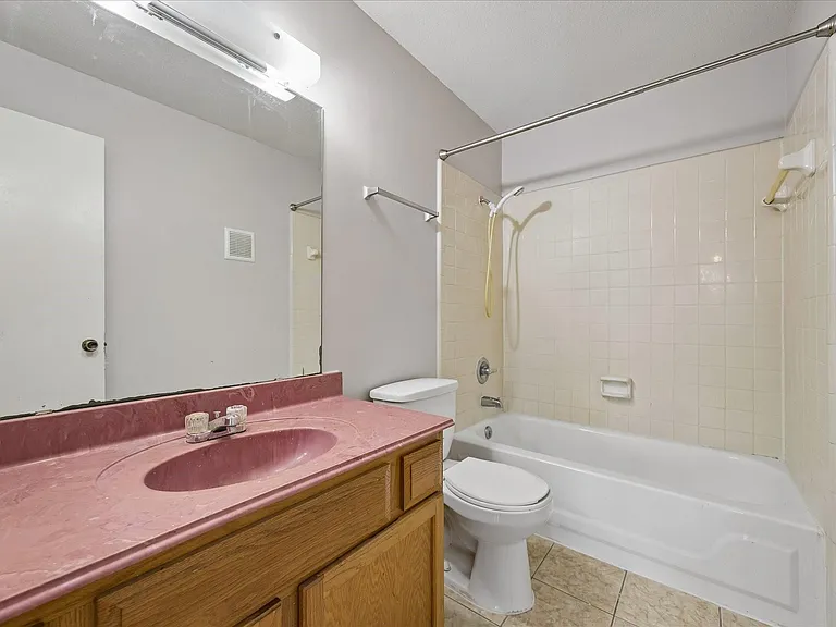 9700 Leawood Blvd #702 — Photo 13