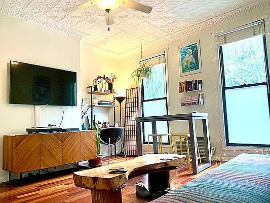5th image of 99 Clermont Ave #1
