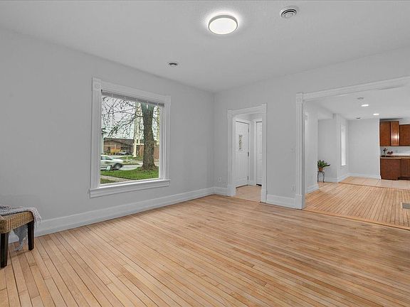 5th image of 239 E 1st St