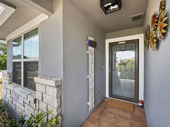 4th image of 1658 Ranch House