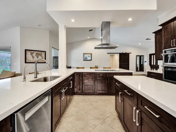 10050 NW 14th Street, Plantation, FL 33322