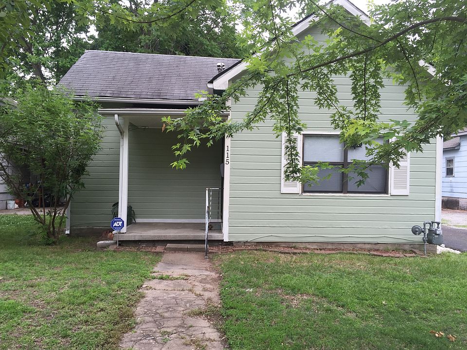 1st image of 115 W Forest St