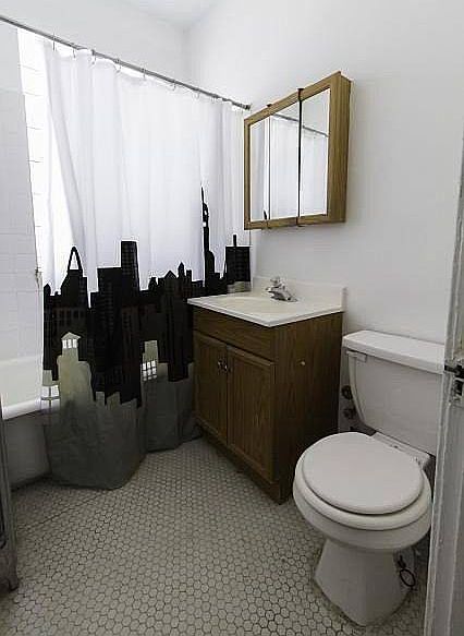 2nd image of 2432 N Linden Pl APT 103