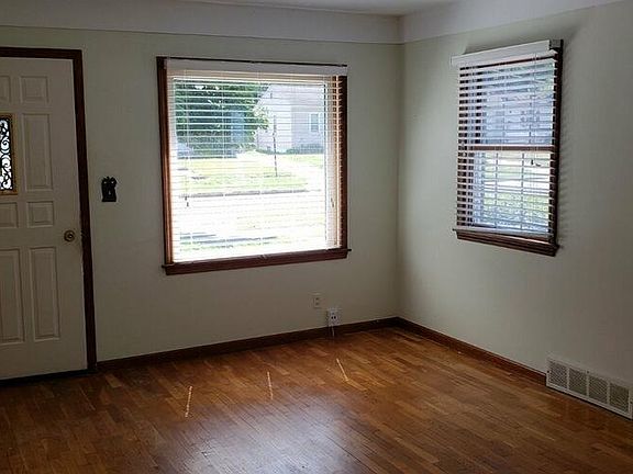 5th image of 2541 Longstreet Ave SW